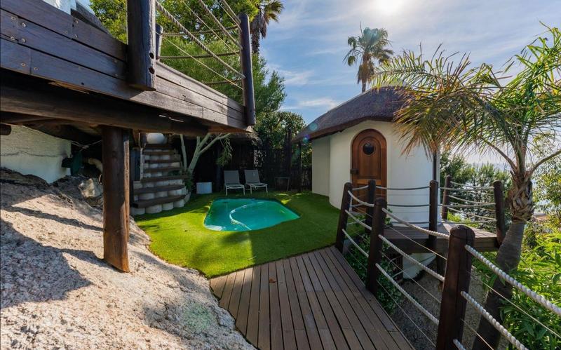 6 Bedroom Property for Sale in Bantry Bay Western Cape